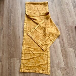 Pottery Barn Damask 100% Cotton Table Runner 18” X 108” Yellow